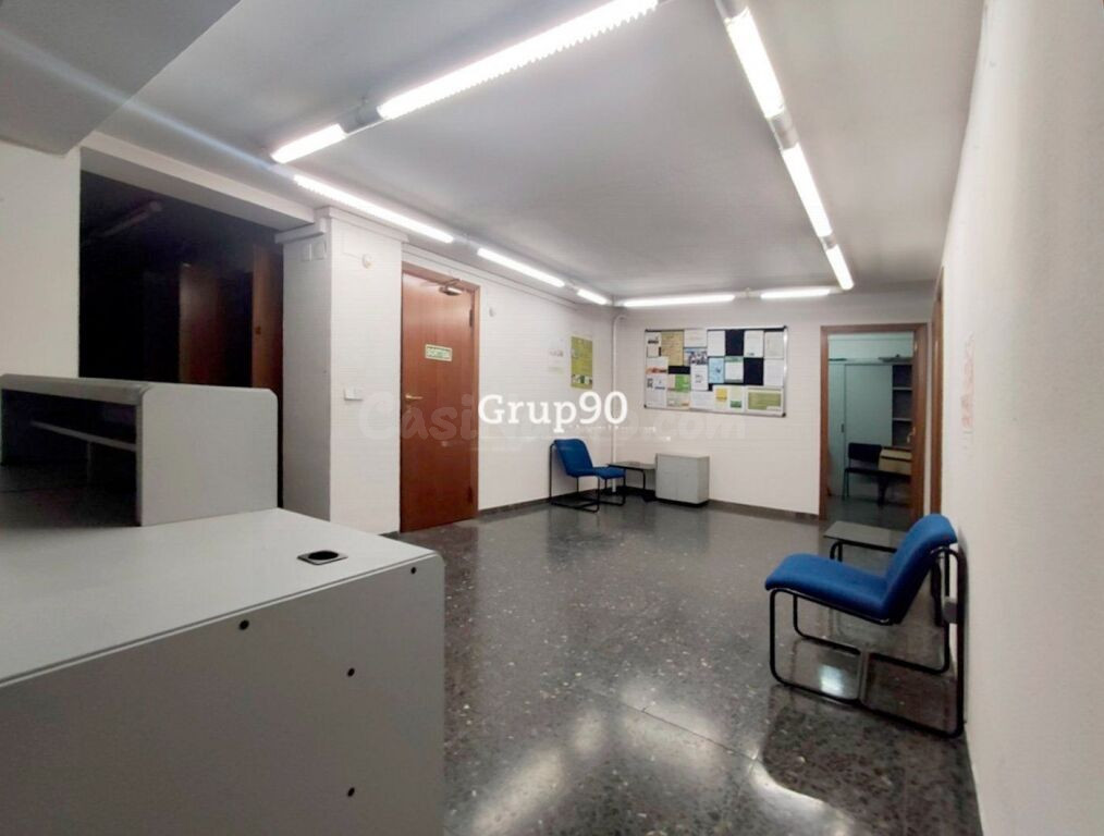 Gran local comercial en Passeig de Ronda, Lleida - foto 20