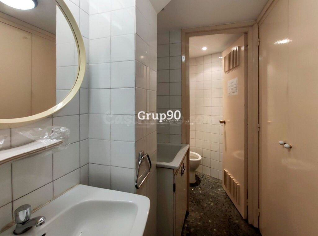 Gran local comercial en Passeig de Ronda, Lleida - foto 35