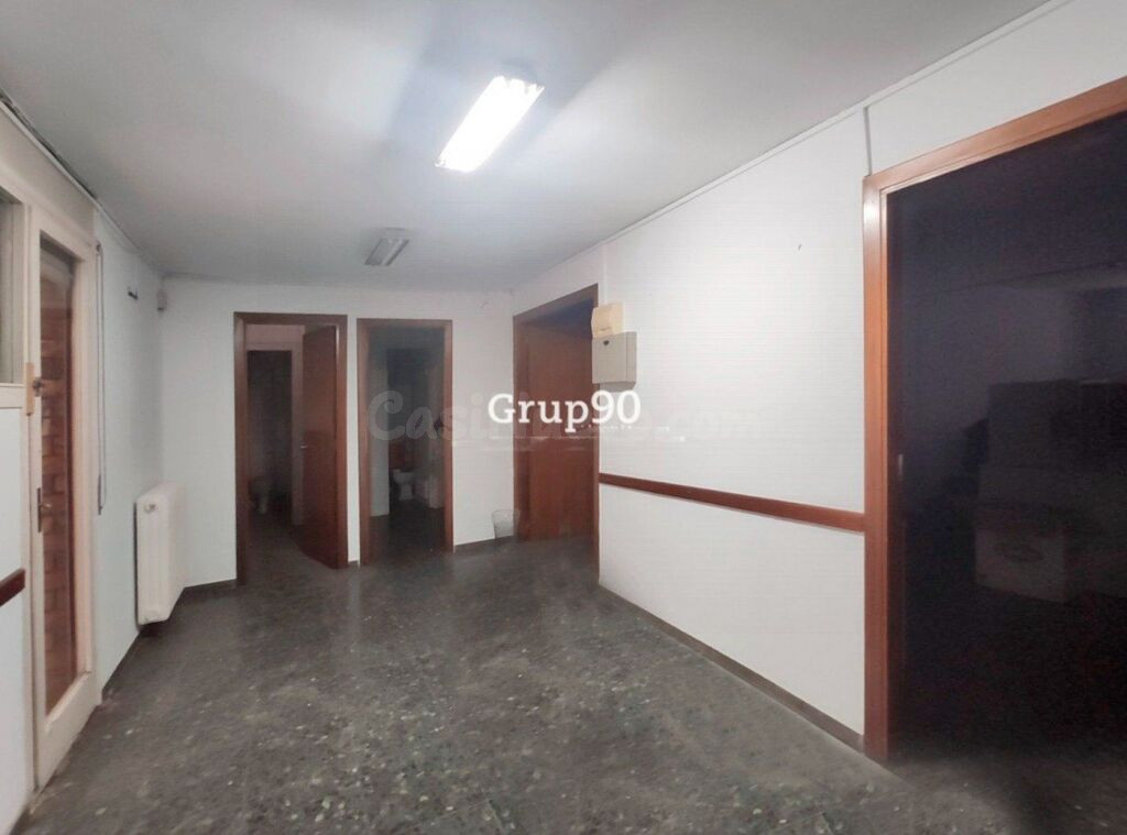 Gran local comercial en Passeig de Ronda, Lleida - foto 37
