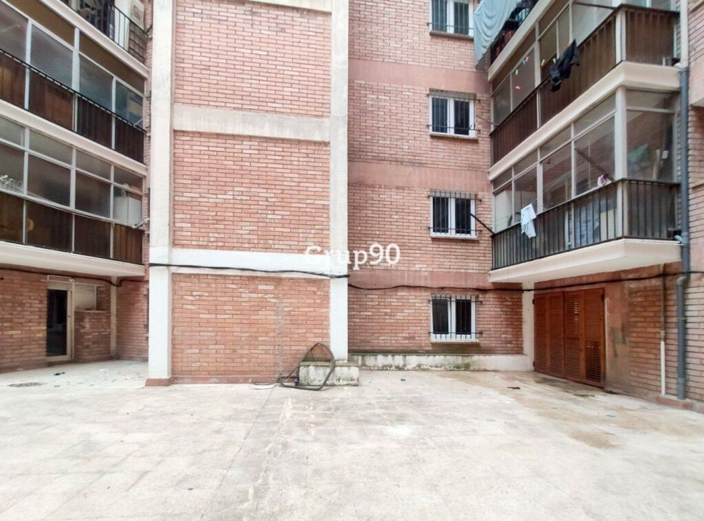 Gran local comercial en Passeig de Ronda, Lleida - foto 52