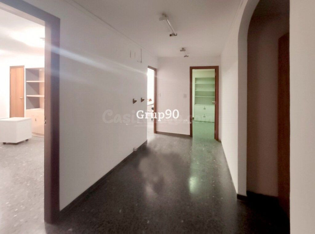 Gran local comercial en Passeig de Ronda, Lleida - foto 62