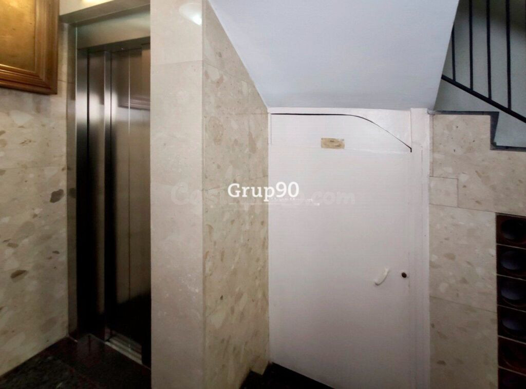 Gran local comercial en Passeig de Ronda, Lleida - foto 64