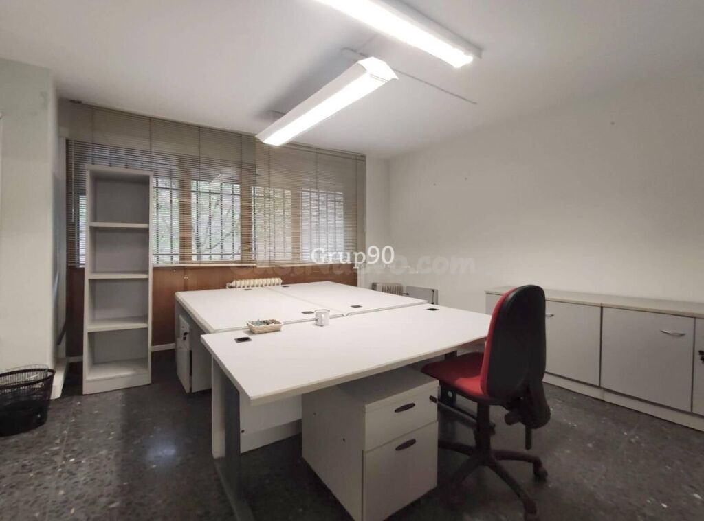 Gran local comercial en Passeig de Ronda, Lleida - foto 10