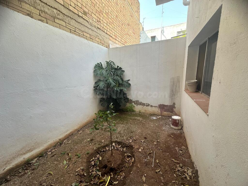 Casa con garaje y patio en el centro de Ulldecona - foto 5