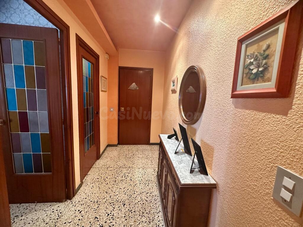 Casa con garaje y patio en el centro de Ulldecona - foto 8