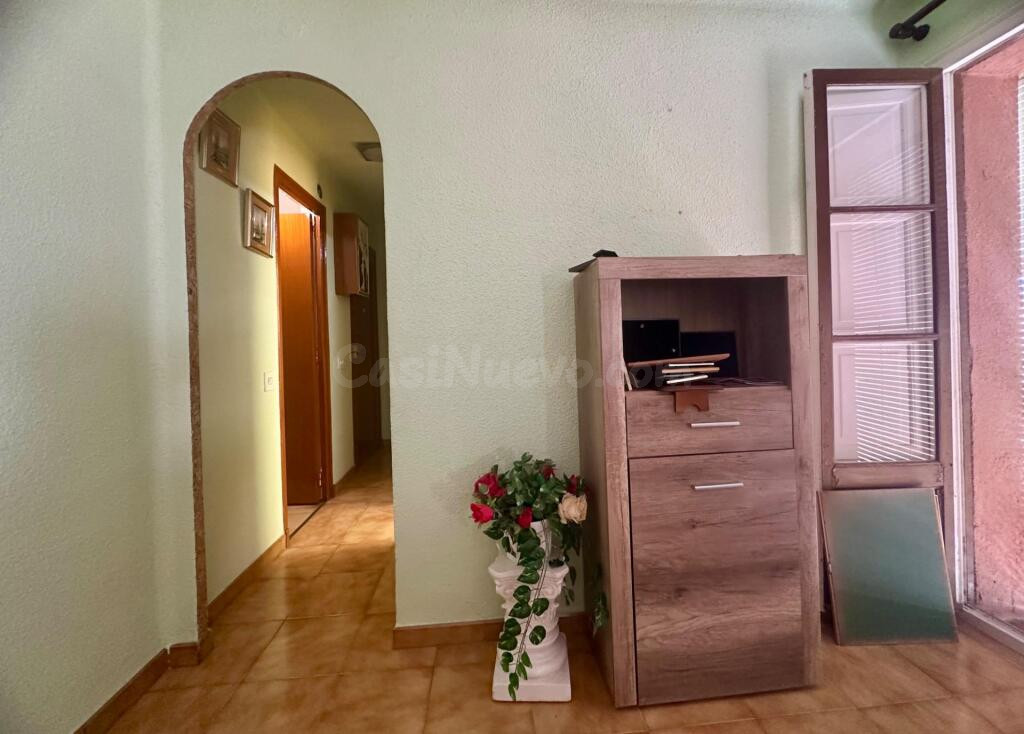 Céntrico piso para entrar a vivir en L'Aldea - foto 18