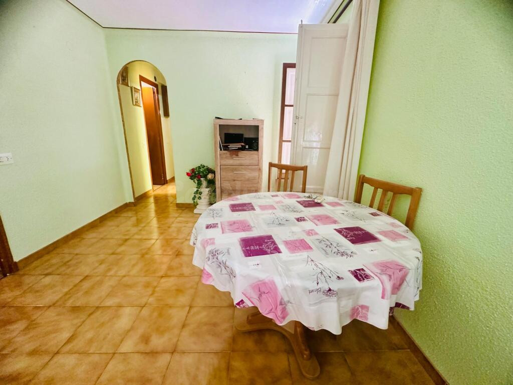 Céntrico piso para entrar a vivir en L'Aldea - foto 6