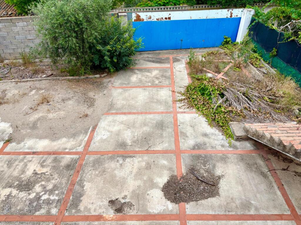 Finca con casa para terminar y nave en Jesús - foto 13