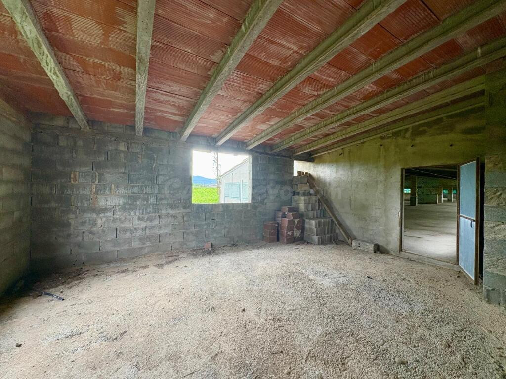 Finca con casa para terminar y nave en Jesús - foto 18