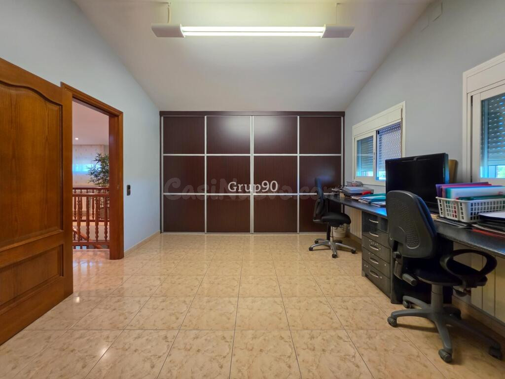 ? GRAN FINCA CON XALET, NAVE Y AMPLIA PARCELA – MÚLTIPLES PO - foto 8