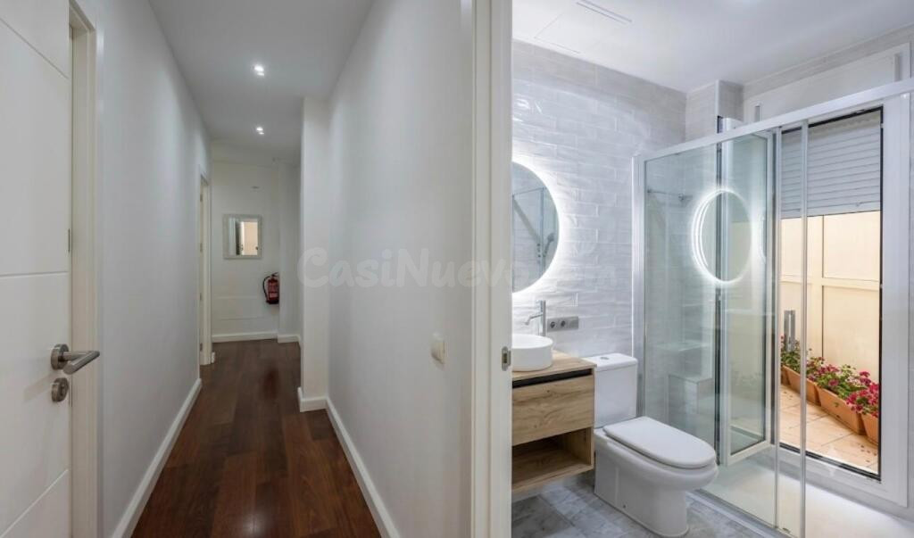 Piso en bajos para entrar a vivir en l'Ampolla a 5 minutos d - foto 4