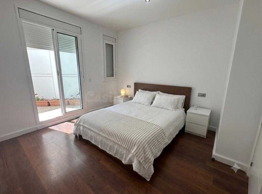 Piso en bajos para entrar a vivir en l'Ampolla a 5 minutos d - foto 6
