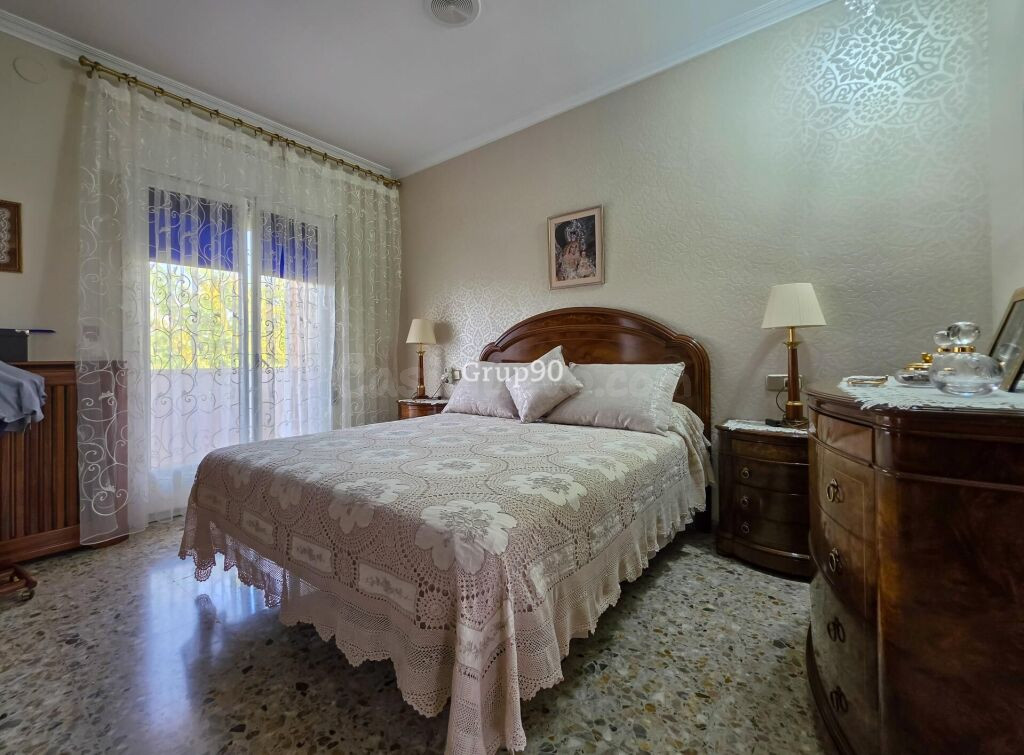 ? EXCLUSIVO CHALET INDEPENDIENTE CON PISCINA Y AMPLIA PARCEL - foto 52