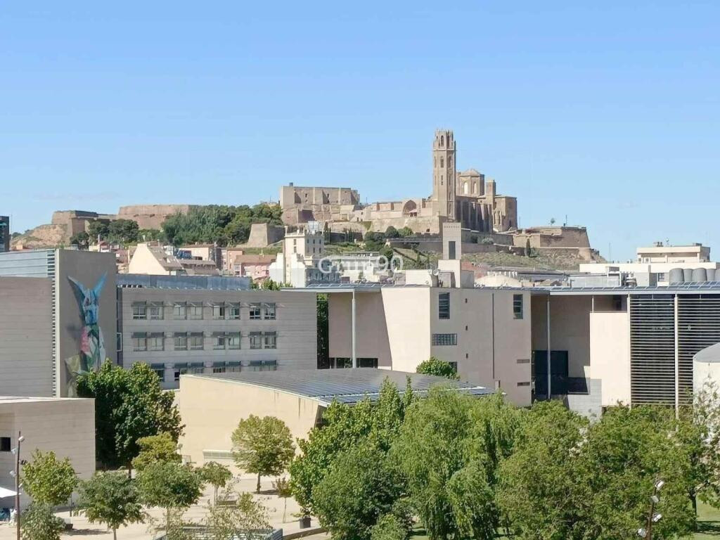 ? ¡Oportunidad para inversores! Edificio con rentabilidad en venta en Cappont