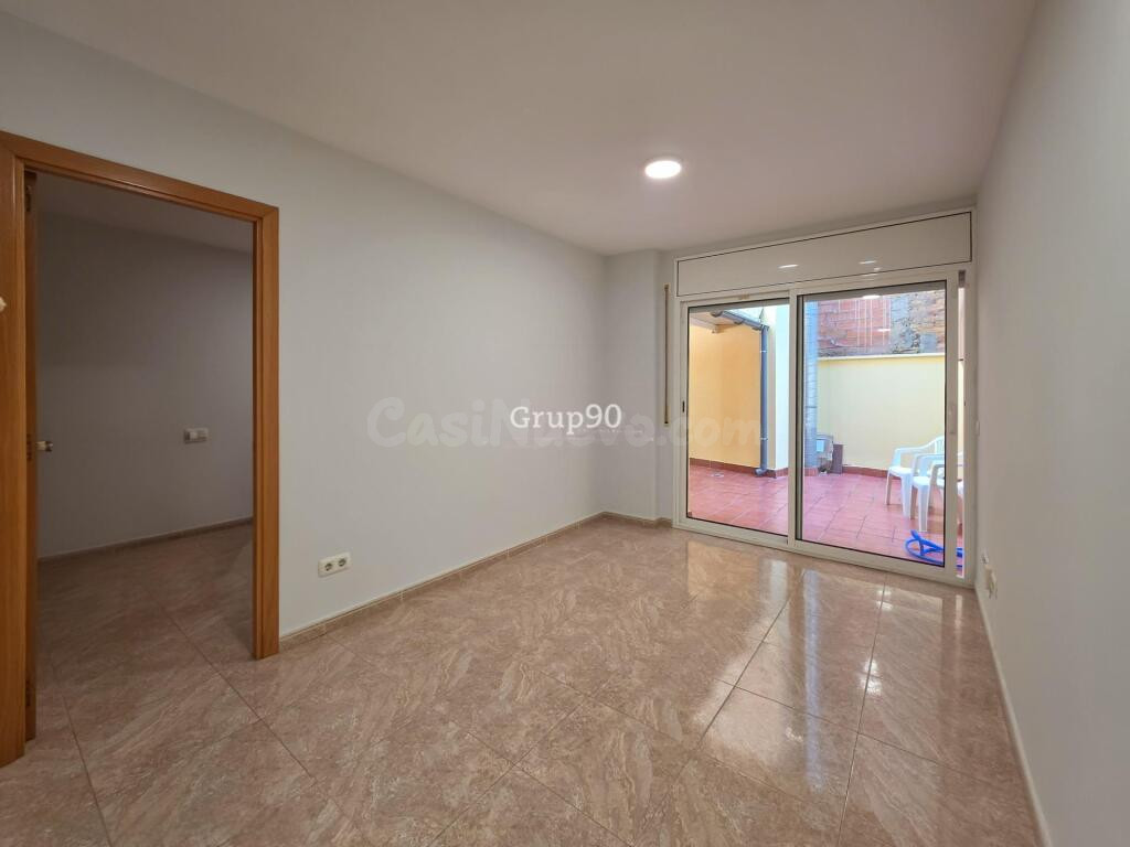 ¡REFORMADO Y LISTO PARA ENTRAR A VIVIR! Acogedor apartamento - foto 7
