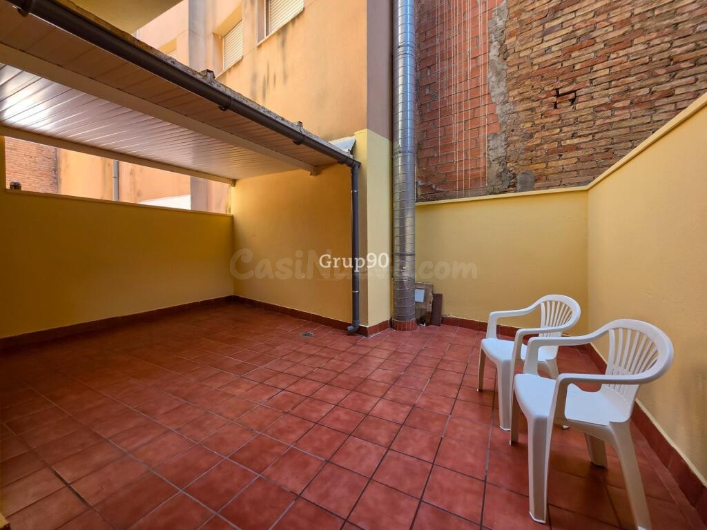 ¡REFORMADO Y LISTO PARA ENTRAR A VIVIR! Acogedor apartamento - foto 8