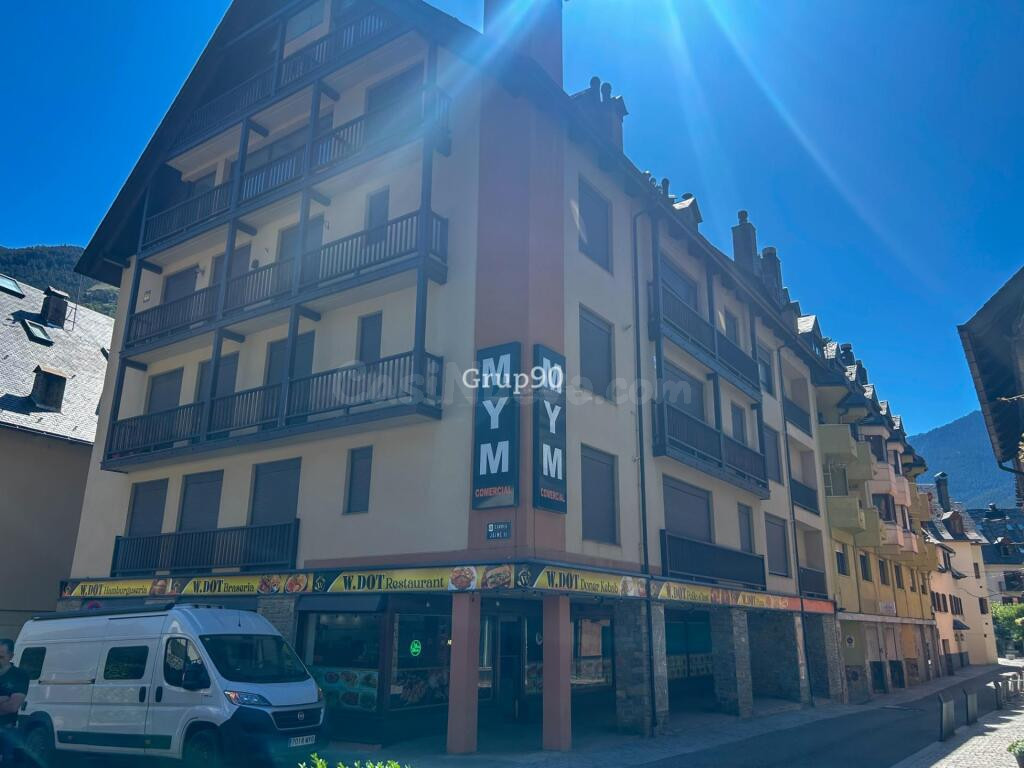 ? LOCAL COMERCIAL EN VENTA EN PLENO CENTRO DE VIELLA - foto 4
