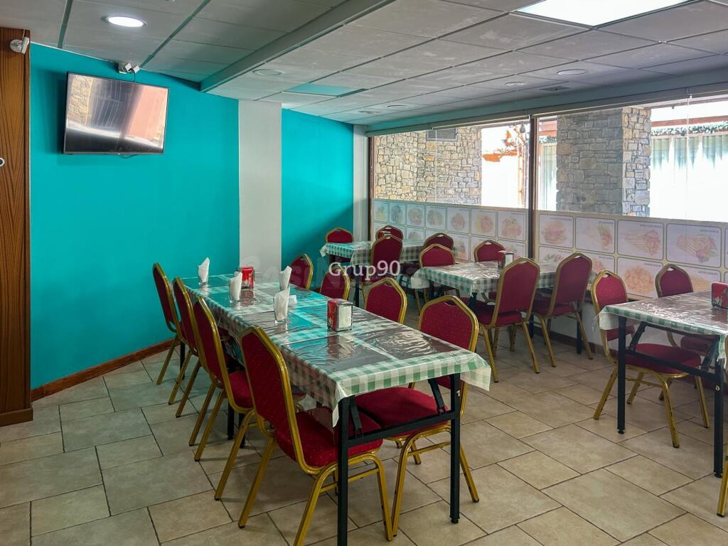 ? LOCAL COMERCIAL EN VENTA EN PLENO CENTRO DE VIELLA - foto 5