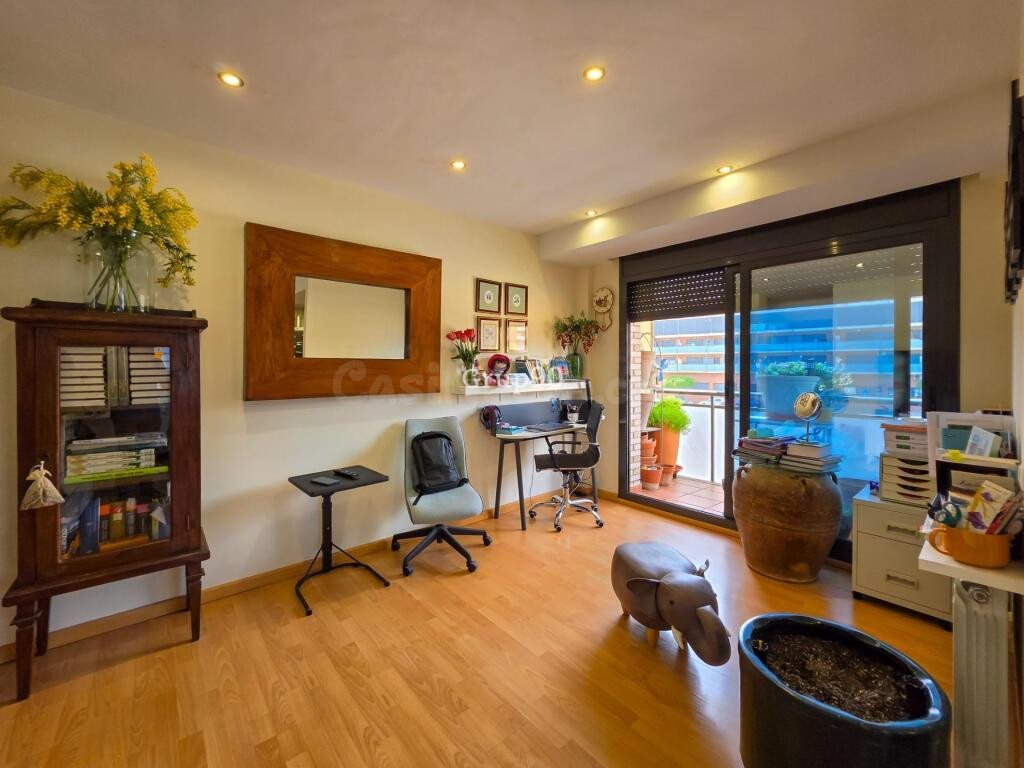 APARTAMENTO ESQUINERO DE 2 habitaciones TOTALMENTE EXTERIOR - foto 5