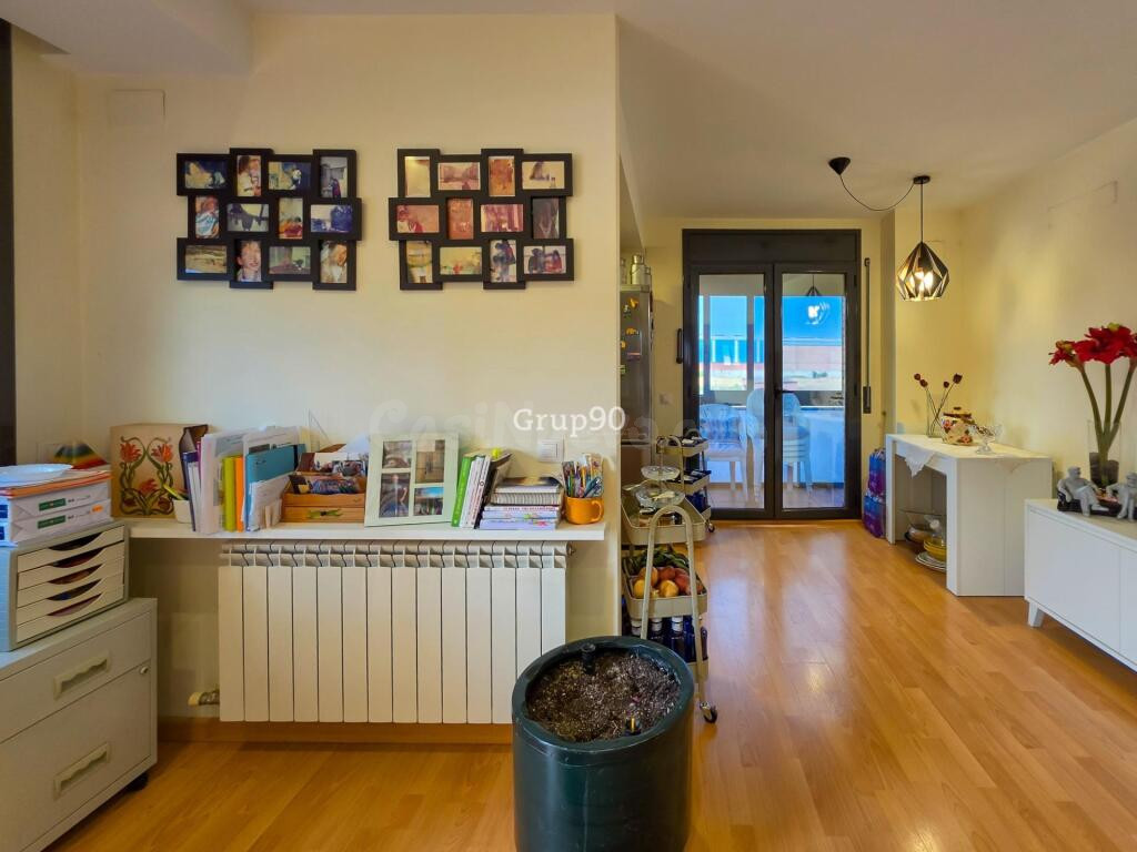 APARTAMENTO ESQUINERO DE 2 habitaciones TOTALMENTE EXTERIOR - foto 6