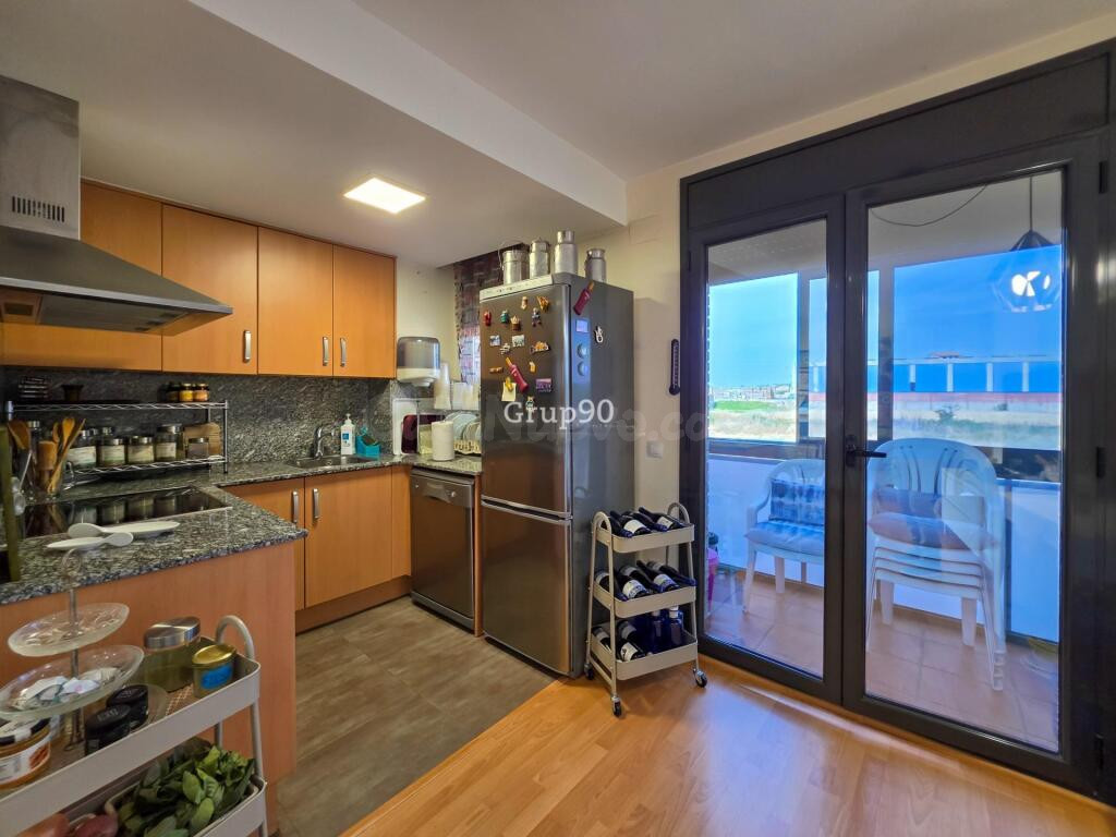 APARTAMENTO ESQUINERO DE 2 habitaciones TOTALMENTE EXTERIOR - foto 8