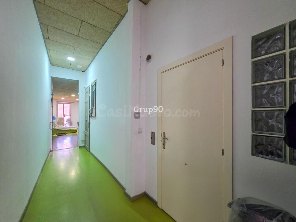 OPORTUNIDAD DE INVERSIÓN. Piso de 3 habitaciones en pleno Ce - foto 14