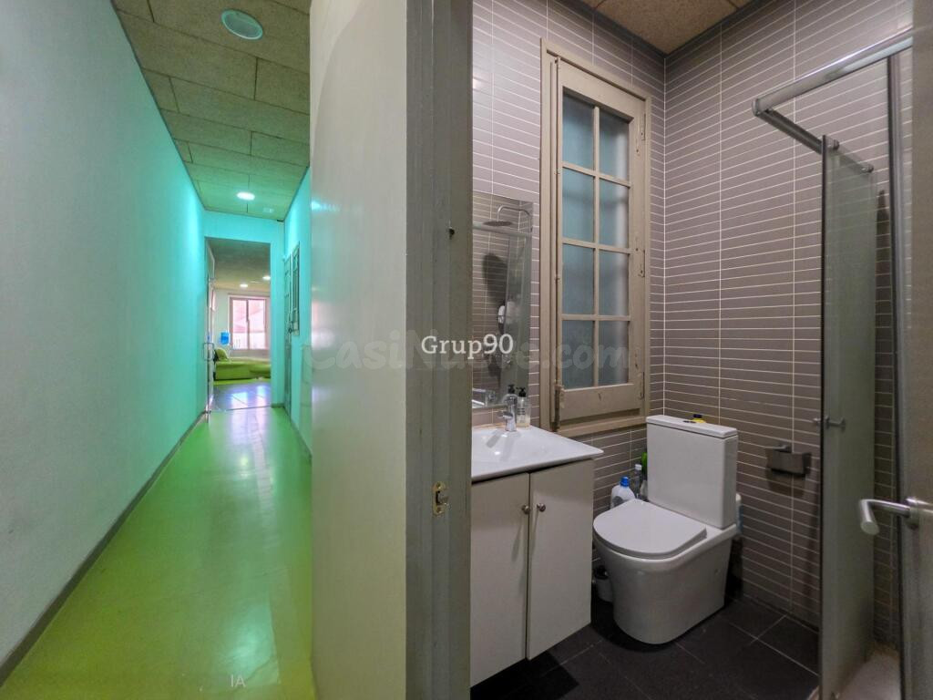 OPORTUNIDAD DE INVERSIÓN. Piso de 3 habitaciones en pleno Ce - foto 19