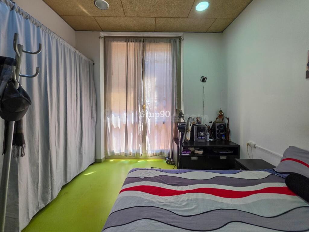 OPORTUNIDAD DE INVERSIÓN. Piso de 3 habitaciones en pleno Ce - foto 23