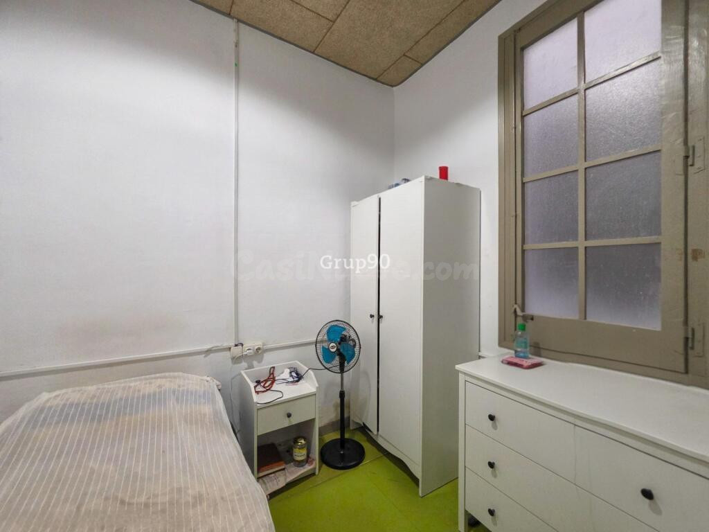 OPORTUNIDAD DE INVERSIÓN. Piso de 3 habitaciones en pleno Ce - foto 29