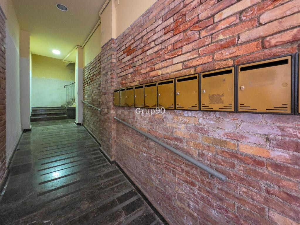 OPORTUNIDAD DE INVERSIÓN. Piso de 3 habitaciones en pleno Ce - foto 35