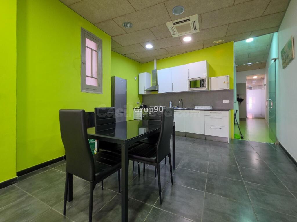 OPORTUNIDAD DE INVERSIÓN. Piso de 3 habitaciones en pleno Ce - foto 8