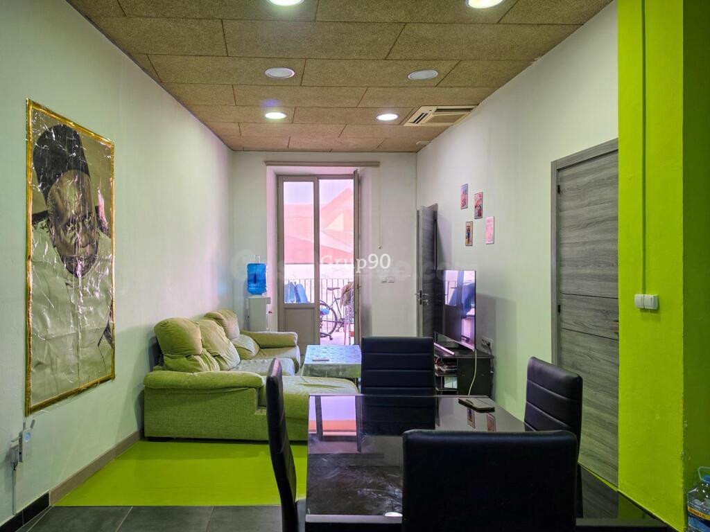 OPORTUNIDAD DE INVERSIÓN. Piso de 3 habitaciones en pleno Ce - foto 9