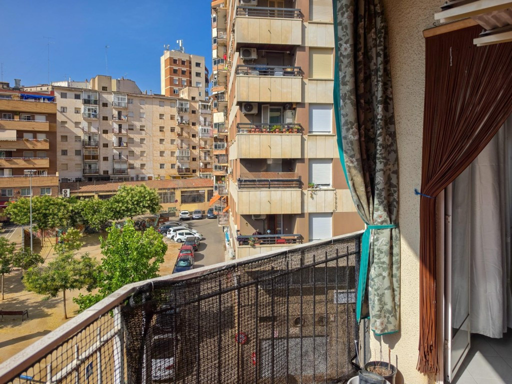 Piso exterior muy luminoso de 3 habitaciones con vistas a la - foto 11