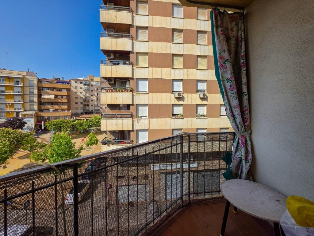 Piso exterior muy luminoso de 3 habitaciones con vistas a la - foto 15