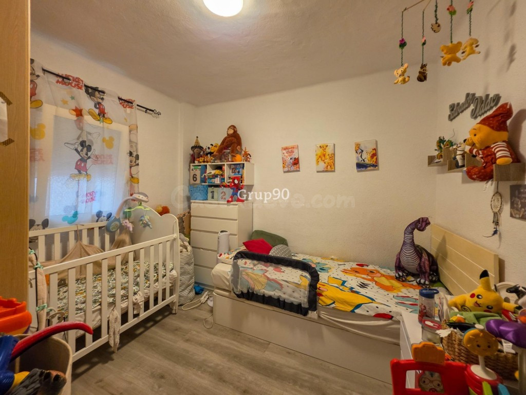 ¡Oportunidad en Calle Vallcalent: Espacio, tranquilidad y ub - foto 16