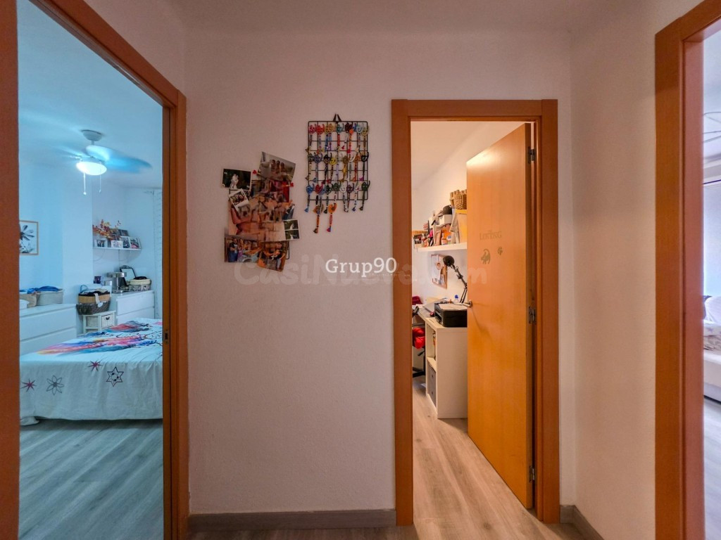 ¡Oportunidad en Calle Vallcalent: Espacio, tranquilidad y ub - foto 19