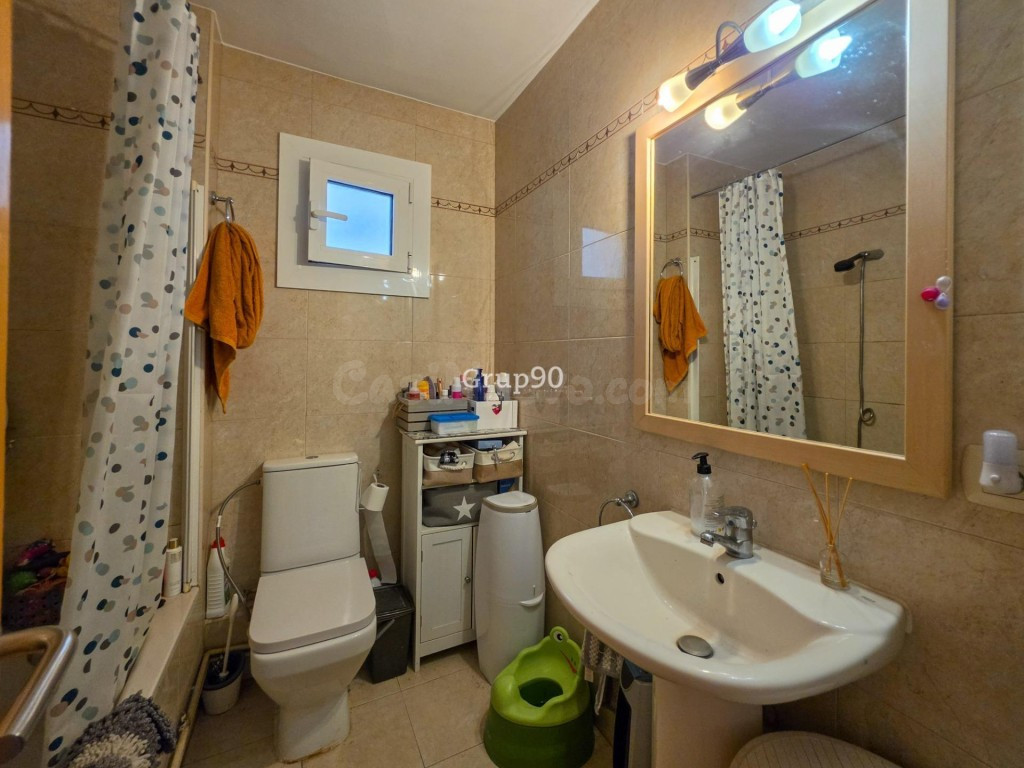¡Oportunidad en Calle Vallcalent: Espacio, tranquilidad y ub - foto 21