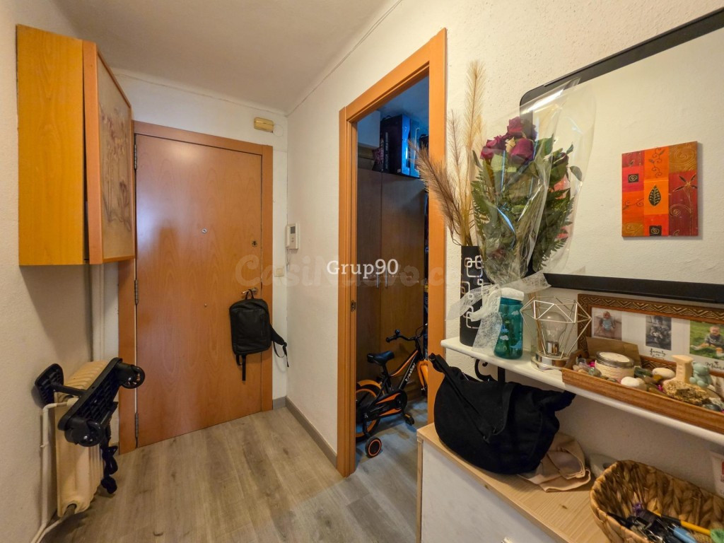 ¡Oportunidad en Calle Vallcalent: Espacio, tranquilidad y ub - foto 26