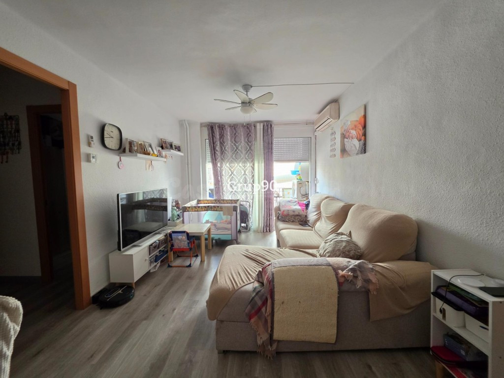 ¡Oportunidad en Calle Vallcalent: Espacio, tranquilidad y ub - foto 40