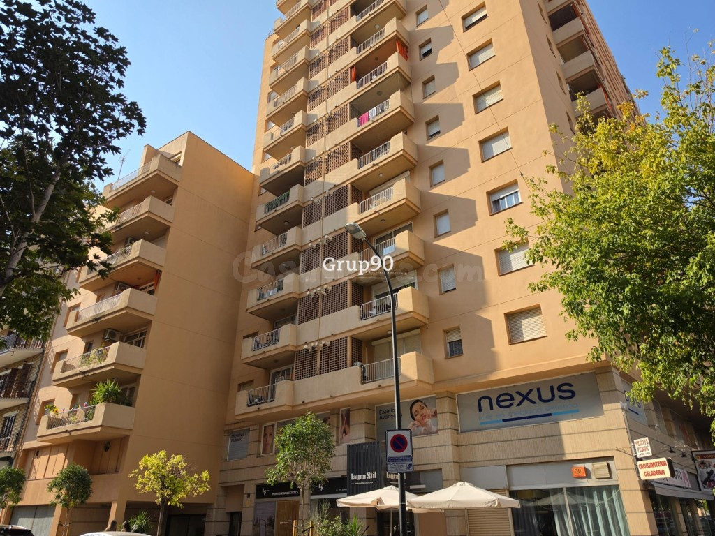 ¡Oportunidad en Calle Vallcalent: Espacio, tranquilidad y ub - foto 45
