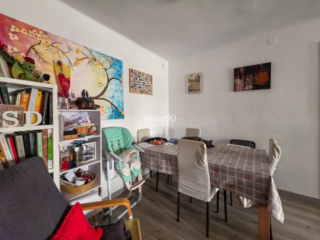 ¡Oportunidad en Calle Vallcalent: Espacio, tranquilidad y ub - foto 8