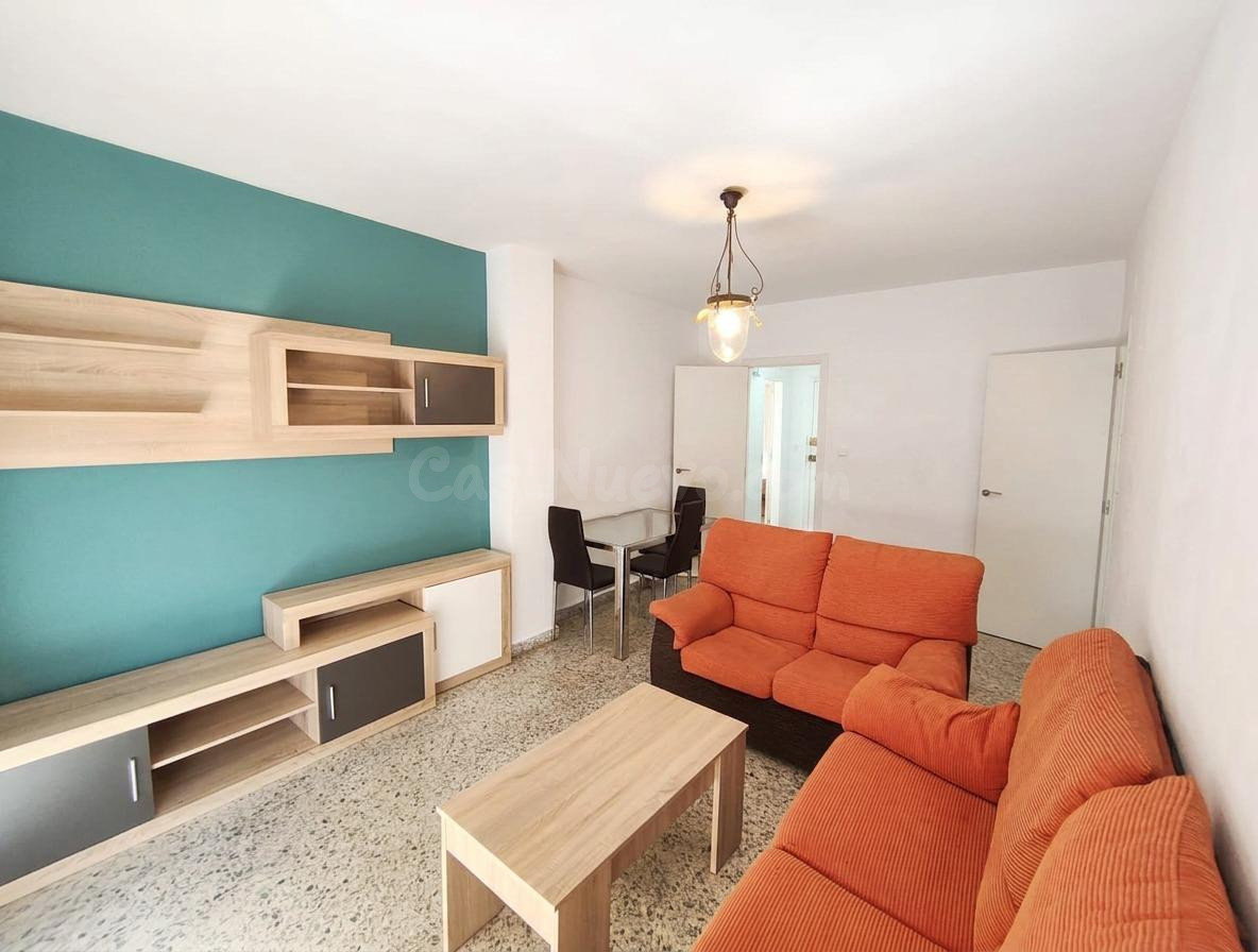 Amplio Piso en Venta en el Centro de Salobreña – Ideal para Vivir o Invertir | DLR00266