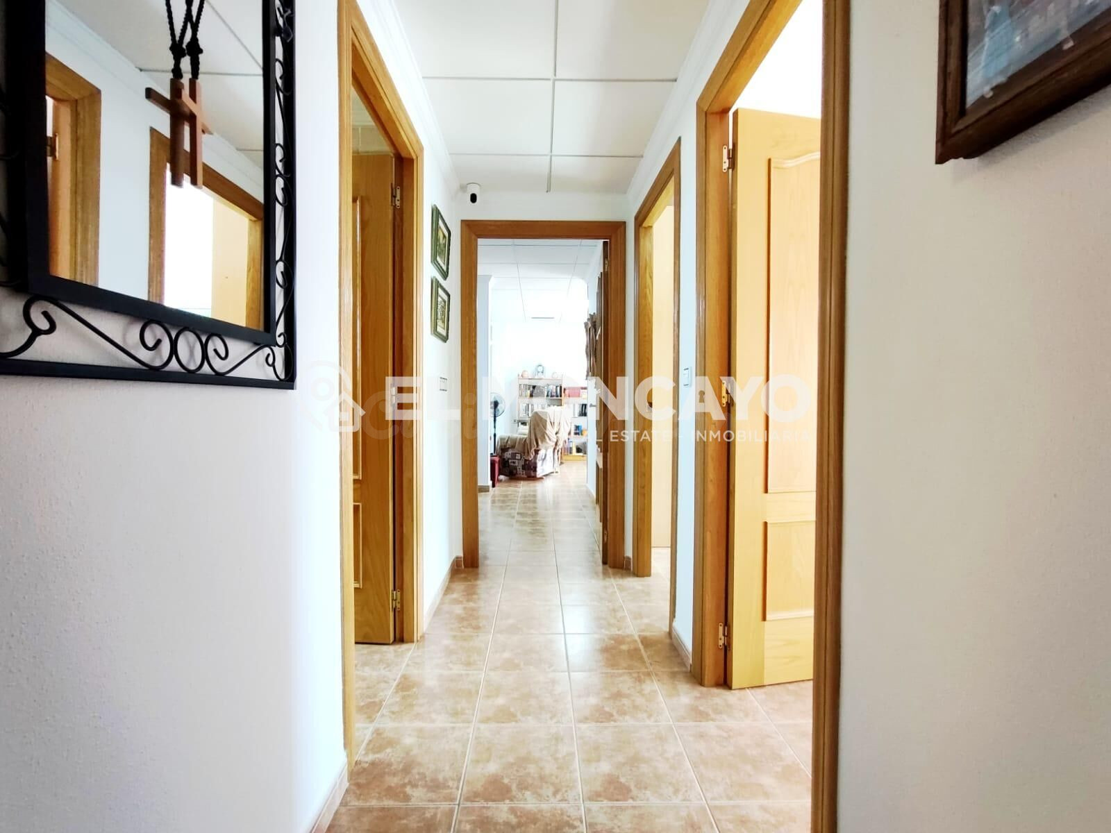 Fantástico apartamento tipo dúplex con solárium privado y en - foto 5