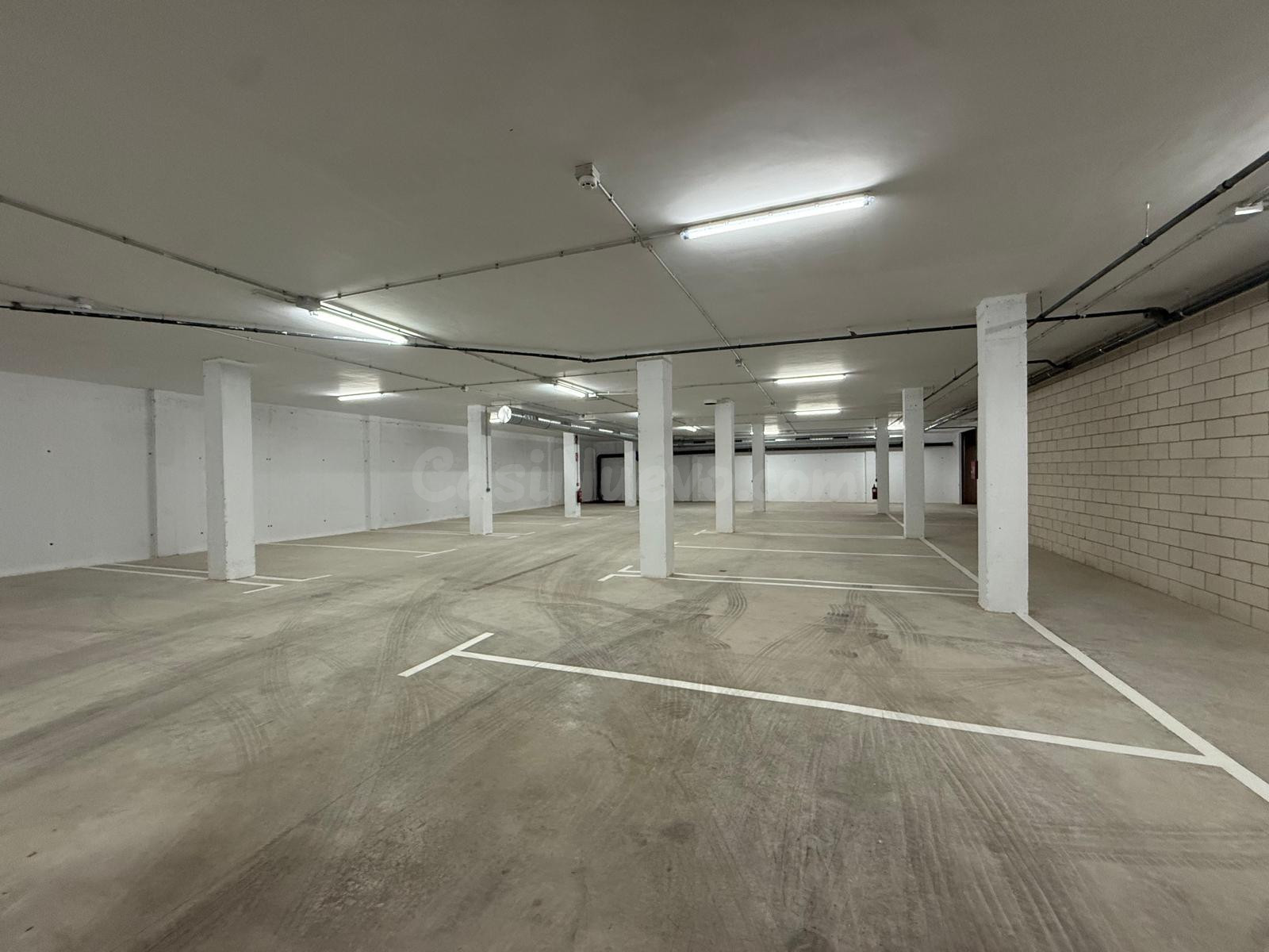 EN VENTA 23 PLAZAS DE APARCAMIENTO EN SALESIANOS - foto 5