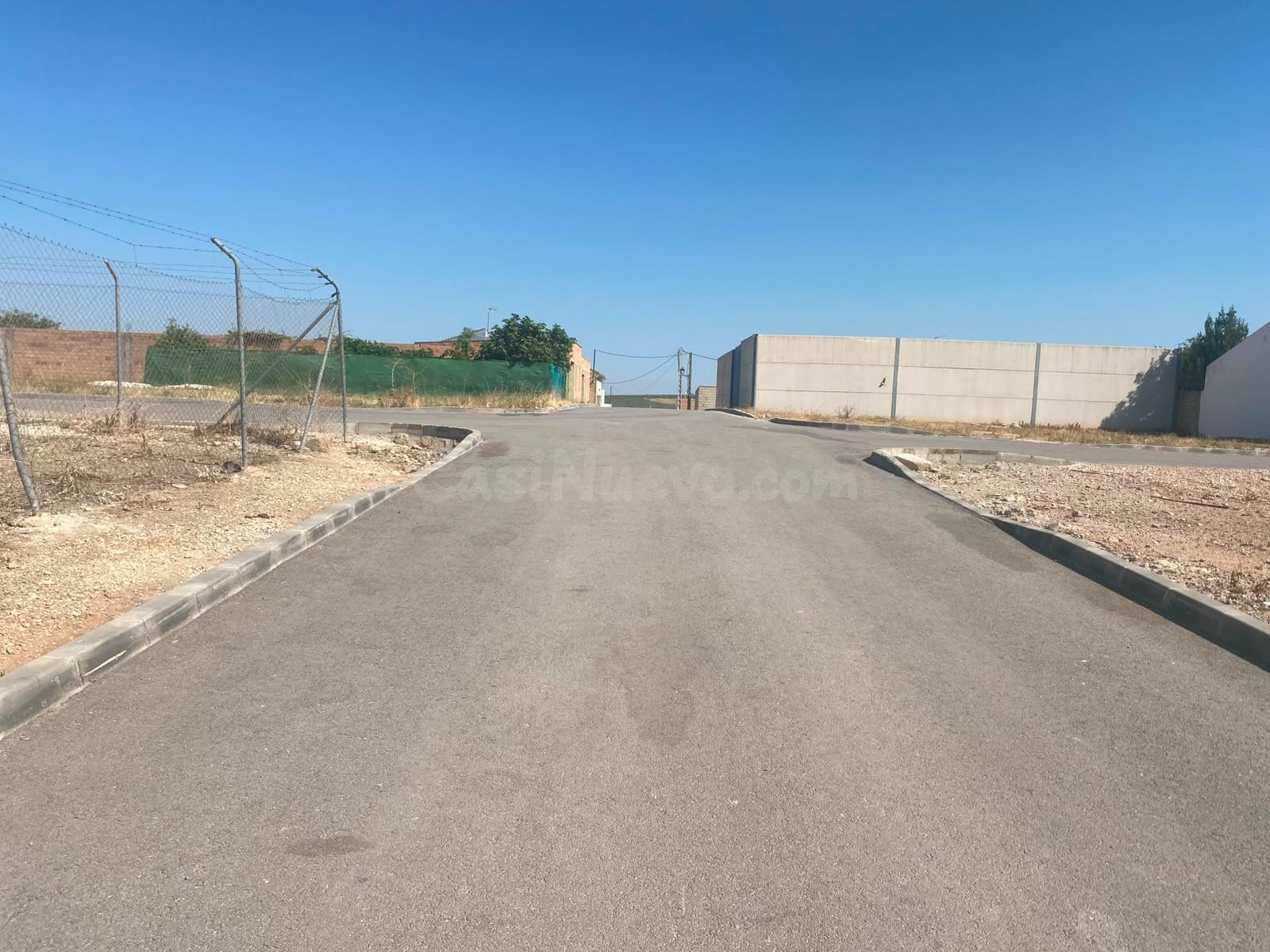 SOLAR EN VENTA EN LA LANTEJUELA - foto 2