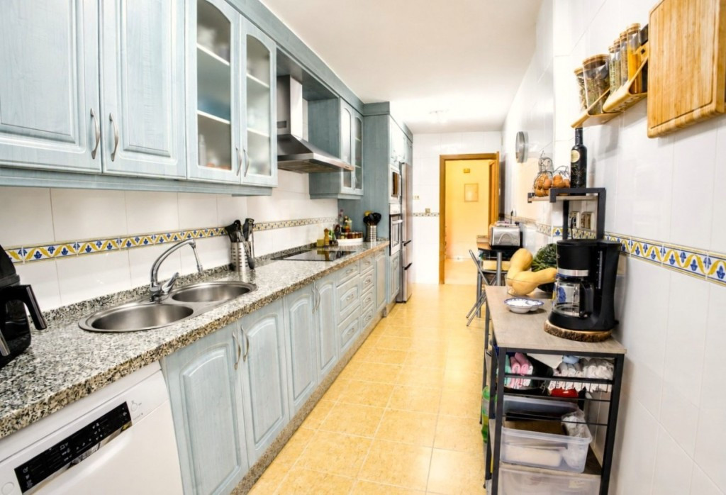Piso en Venta en Estepona Málaga - foto 3