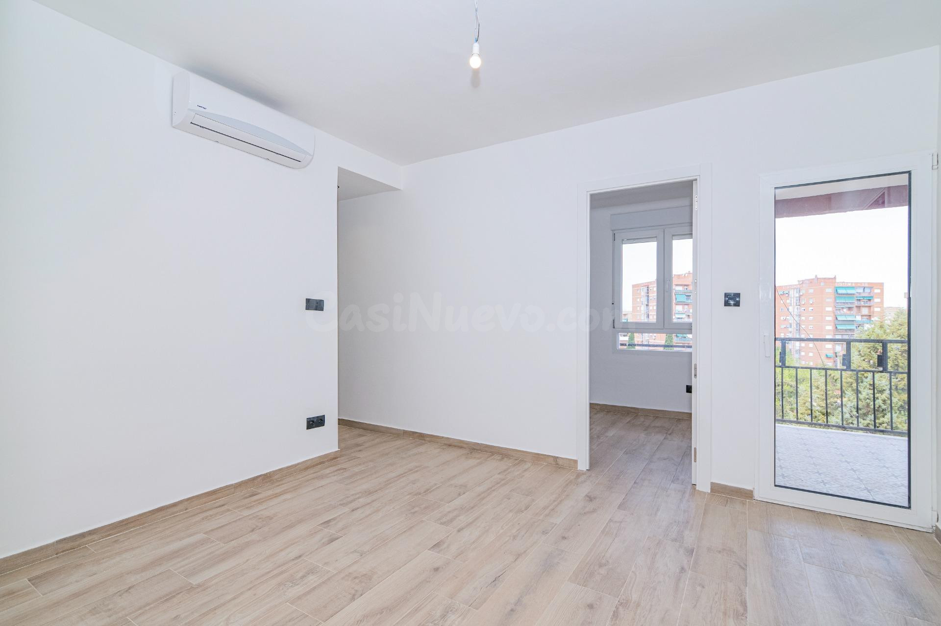 VENTA 5 DORMITORIOS. BAÑO. ASEO. REFORMADO - foto 2