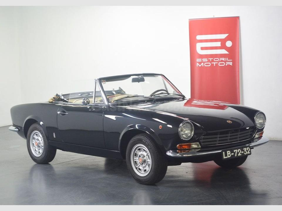 Fiat 124 Spider
