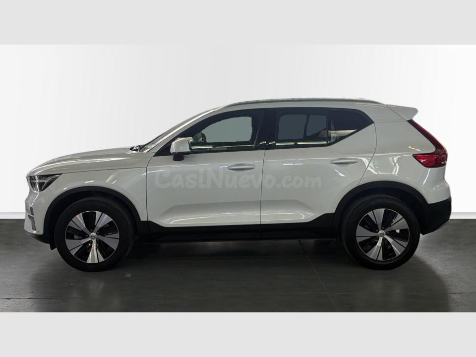 Volvo  XC40 Core, B3 Mild Hybrid, Gasolina, 33.900€ - foto 3
