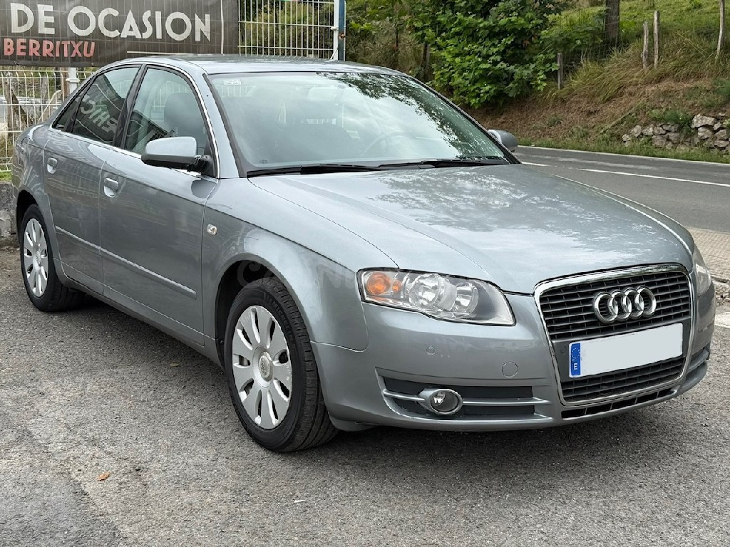 Audi A4 - foto 2